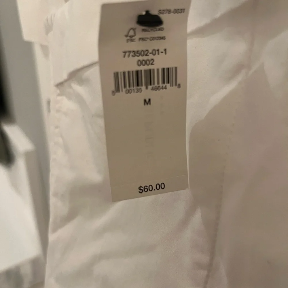 Banana Republic Cross Back Crop New With Tags size Medium - Picture 4 of 5